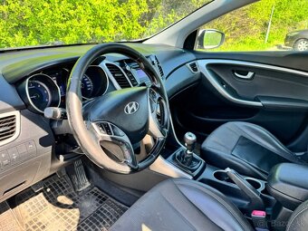 HYUNDAI i30 - 9