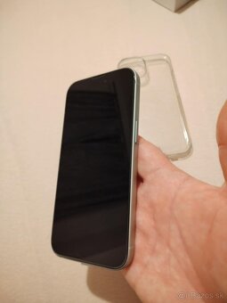 Iphone 15 Green - 128GB - 9