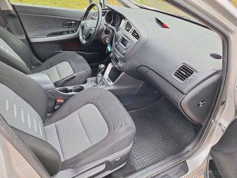 Kia Cee´d SW 1.6 GDI LX/Silver - 9