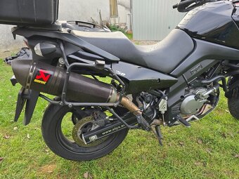 Suzuki DL650 V-STROM - 9
