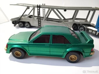 Model auta Mercedes Benz 190E - 9