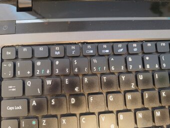 Acer aspire 5750G, i3 2-jadro 2GHz, 6GB RAM, SSD, nová bat. - 9