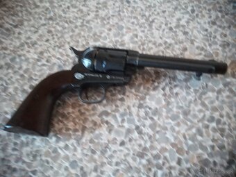 CO2 revolver - 9