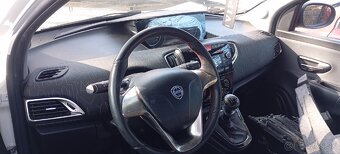 Lancia - 9