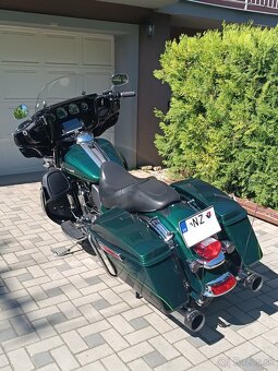 Harley Davidson - 9