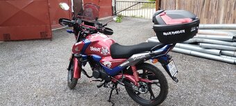 Honda CBF125M - 9