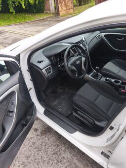 Hyundai i30 1.4 - 9
