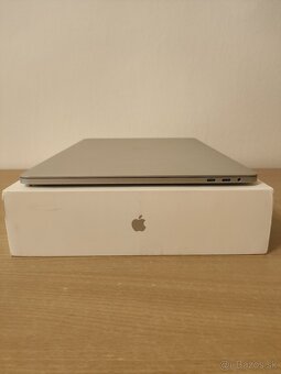 MacBook Pro 15 2016 | i7 • 16GB • 256GB SSD - 9