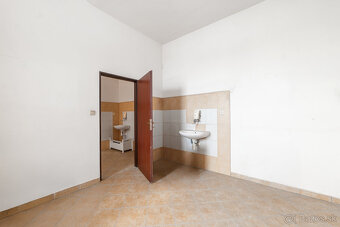 KANCELÁRSKE PRIESTORY | 165 m² | Humenné - Mierová - Allianz - 9