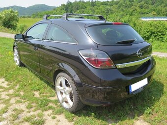 OPEL ASTRA GTC 1.9 CDTi Cosmo - 9