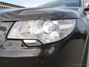 Škoda Superb kombi 2,0 TDi DSG rok 2013 - 9