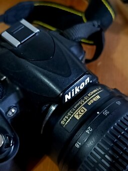 NIKON D3100 (Nikon Nikkor 18-55mm) - 9