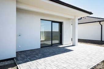 BOSEN | Na predaj priestranný 4izbový rodinný dom v obci Krá - 9