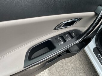 Kia Ceed SW - 1.6 GDi, 93500km, Spoľahlivá bez investícii - 9