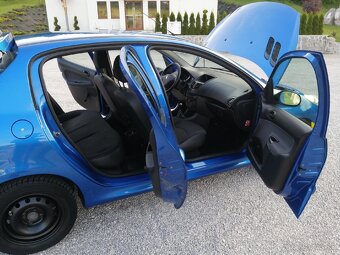 Peugeot 206 + 1,4 55kw klimatizácia, alarm, elektrické okná - 9