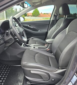 ✅️Hyundai i30 CW 1.6 CRDi Style AT,SK Auto,2 sady kolies✅️ - 9
