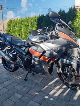 Suzuki GSX 1250 FA - 9