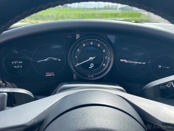 Porsche 911 Carrera 4 - 9