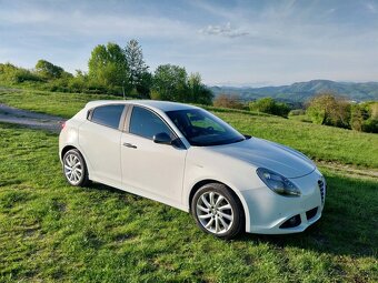 Alfa Romeo Gulietta - 9