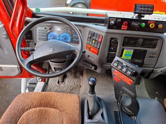 Hasičské vozidlo, Renault 4×4 CCF 2000L - 9