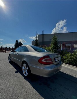 Mercedes-Benz CLK Kupé 270 CDI Avangarde - 9
