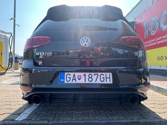 Volkswagen Golf 7 GTI - 9
