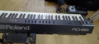 Roland rd 88 - 9