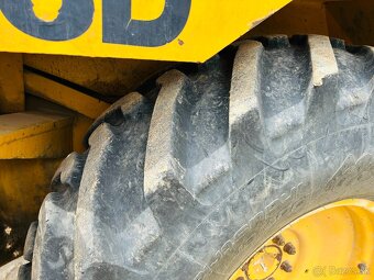 •JCB-3CX-Traktorbager - 9