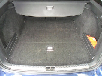 Passat B6 Kombi 2.0 TDI CR - 9