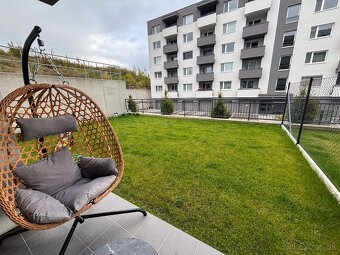 NOVÝ PEKNÝ 2i BYT 59 m2 SO ZÁHRADOU 74m2 a PARKOVACÍM MIESTO - 9
