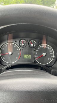 Ford C-Max 1.6 benzín - 9