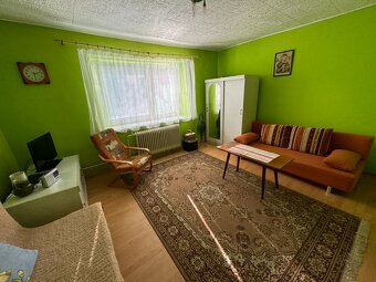 ZNÍŽENÁ CENA Spišské Vlachy- predám starší rodinný dom - 9