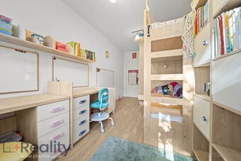 Trojizbový byt v tehlovom bytovom dome na predaj - 9