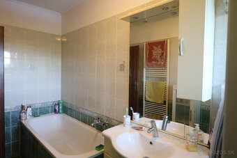 Predaj samostatne stojacieho rodinného domu, Hviezdoslavov - 9