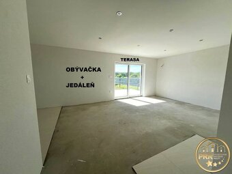 BUNGALOVY S FOTOVOLTAIKOU A TEPEL.ČERPADLOM v obci Podlužany - 9