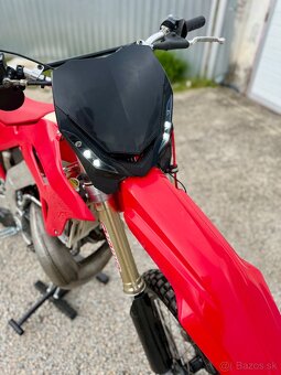 Unikatna Honda CR250R - 9