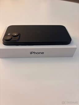 iPhone 15 Black 128 GB - 9