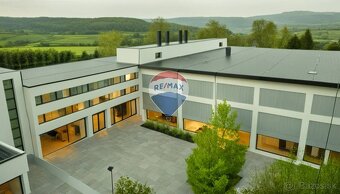 Priemyselný areal 51000m2, Budovy, sklady, výrobné haly,  Sn - 9