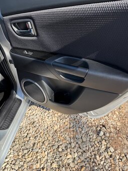 Mazda 3 1.6 MZ- CD 66kw Comfort - 9