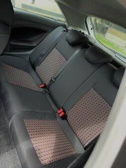 Predám SEAT IBIZA 1.2, benzín, 51kW, 2009 - 9