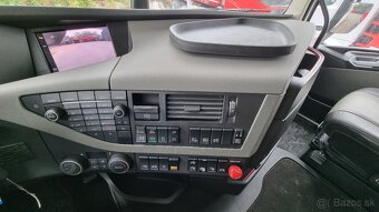 Volvo NH 540 - 9