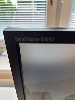 Kompletná stolová PC zostava - 9