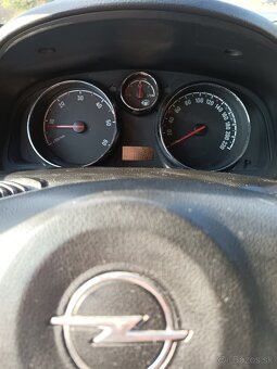 Opel Antara - 9