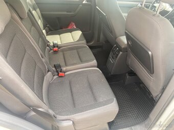 Volkswagen Touran 1.4 TGI Comfortline - 9