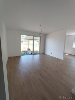 NA PREDAJ 3x NOVOSTAVBA LEVICE- ČASŤ MALÝ KIAR - 9