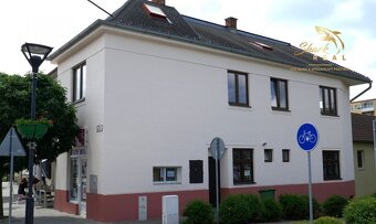 Polyfunkčný dom na námestí, CENA DOHODOU - 9