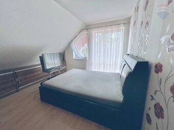 Na predaj: Priestranný rodinný dom s dvoma bytovými jednotka - 9