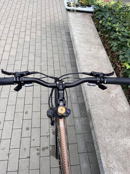Trekingovy bicykel Kellys Cliff 90 28” 19 Rám - 9