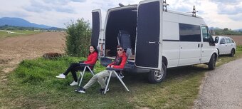 Ford Trensit 2.4 tdi rok 2005 - 9