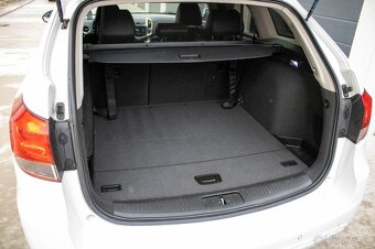 CHEVROLET CRUZE SW 2.0 VCDI 120kW 2013 - 9